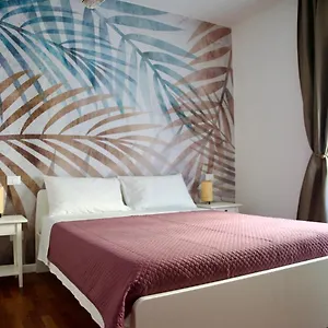 https://casa-del-mar.hotelitalianriviera.com