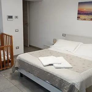 https://home-vittoria-lago-di-como.it-lombardy.com